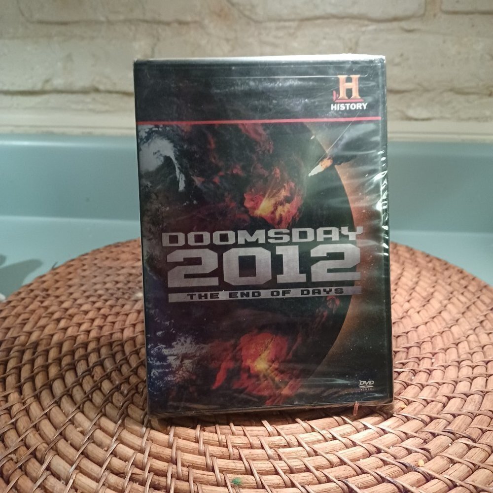 DVD DOOMSDAY 2012 THE END OF DAYS  NEW SEALED PACKAGE